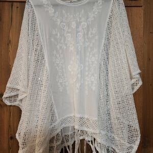 Elegant White Lace Tunic Top